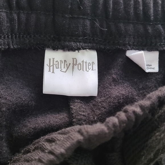 Black Harry Potter Gryffindor Joggers - Picture 4 of 7